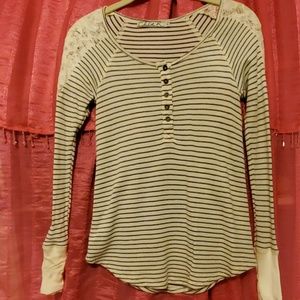 Long sleeved black and white sweater